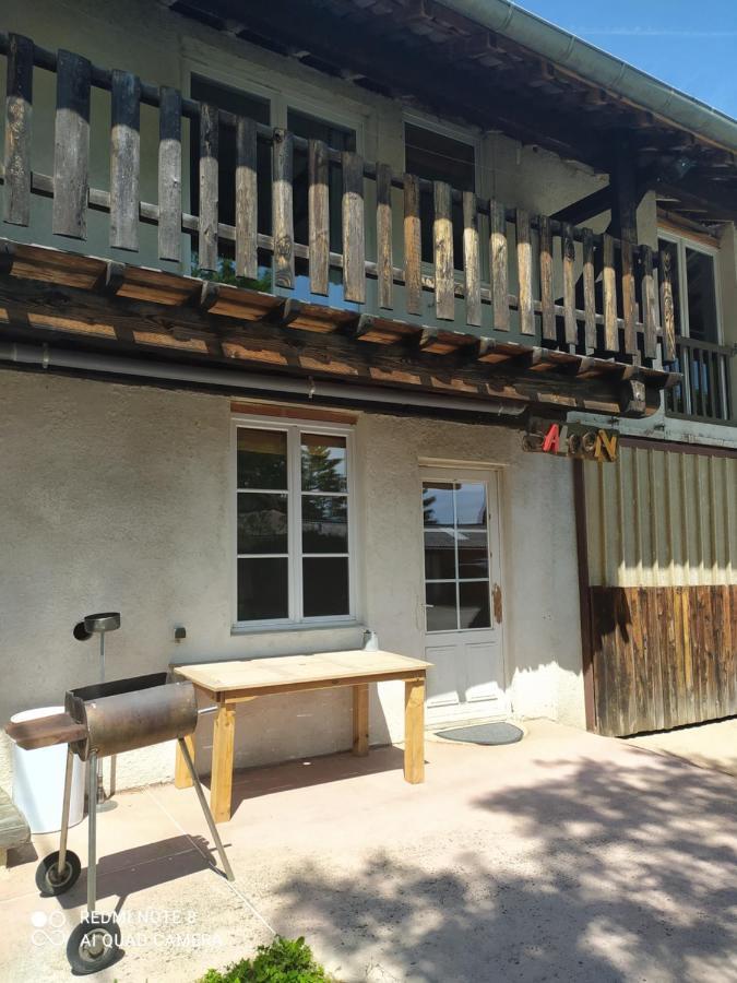 Le Saloon Hotel Chazey-sur-Ain Exterior foto